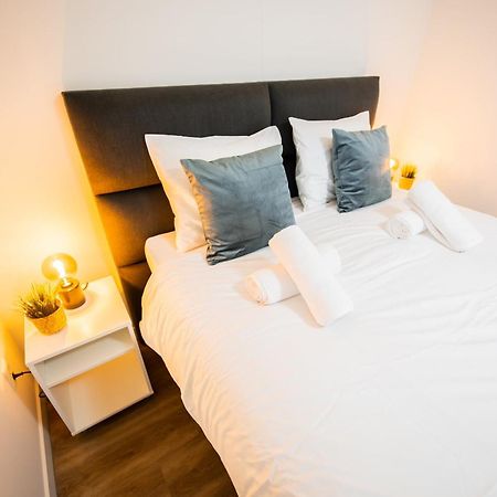 Friendly 50M2 One-Bedroom Apartment - We39A 티엘 외부 사진