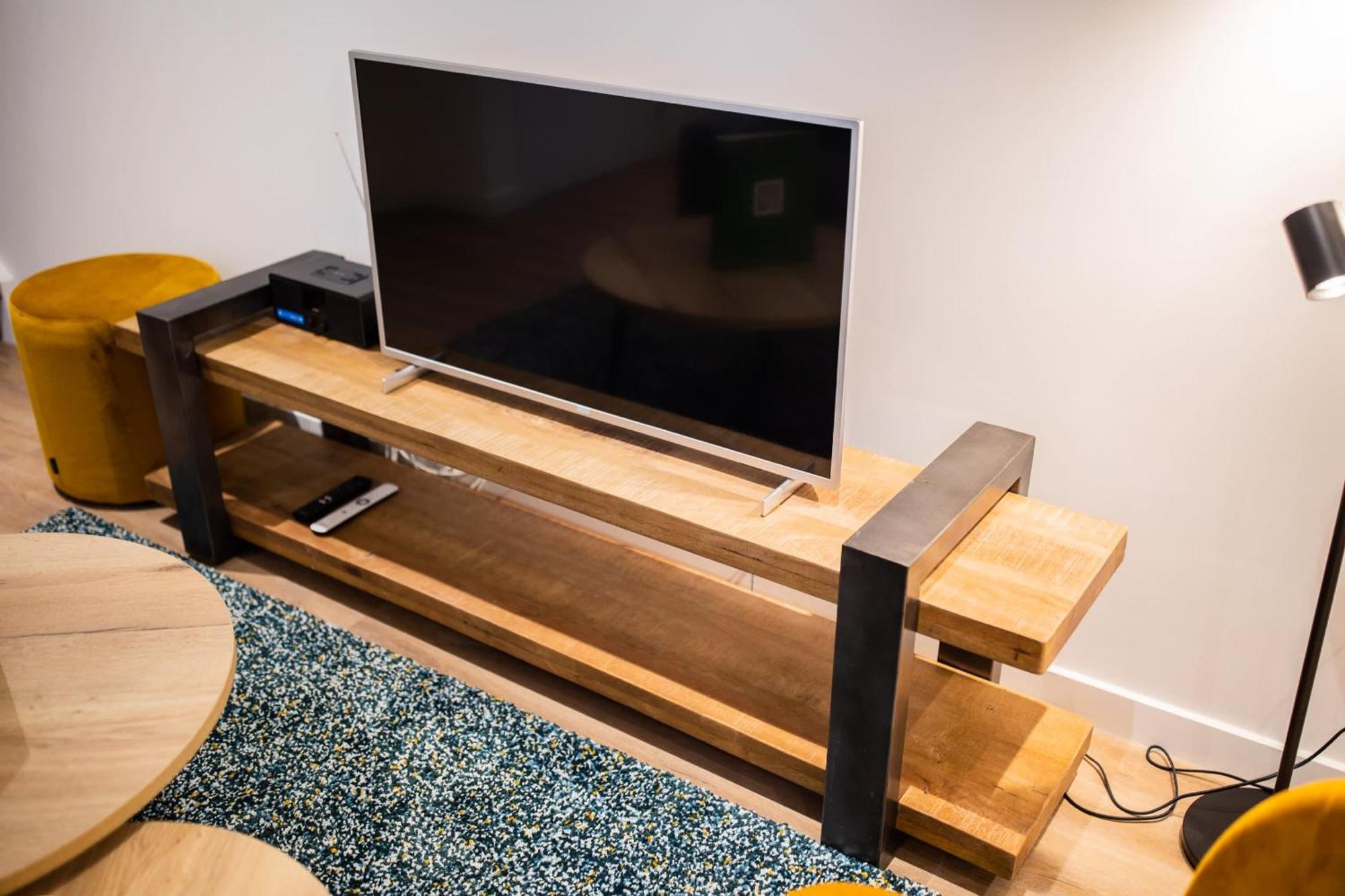 Friendly 50M2 One-Bedroom Apartment - We39A 티엘 외부 사진